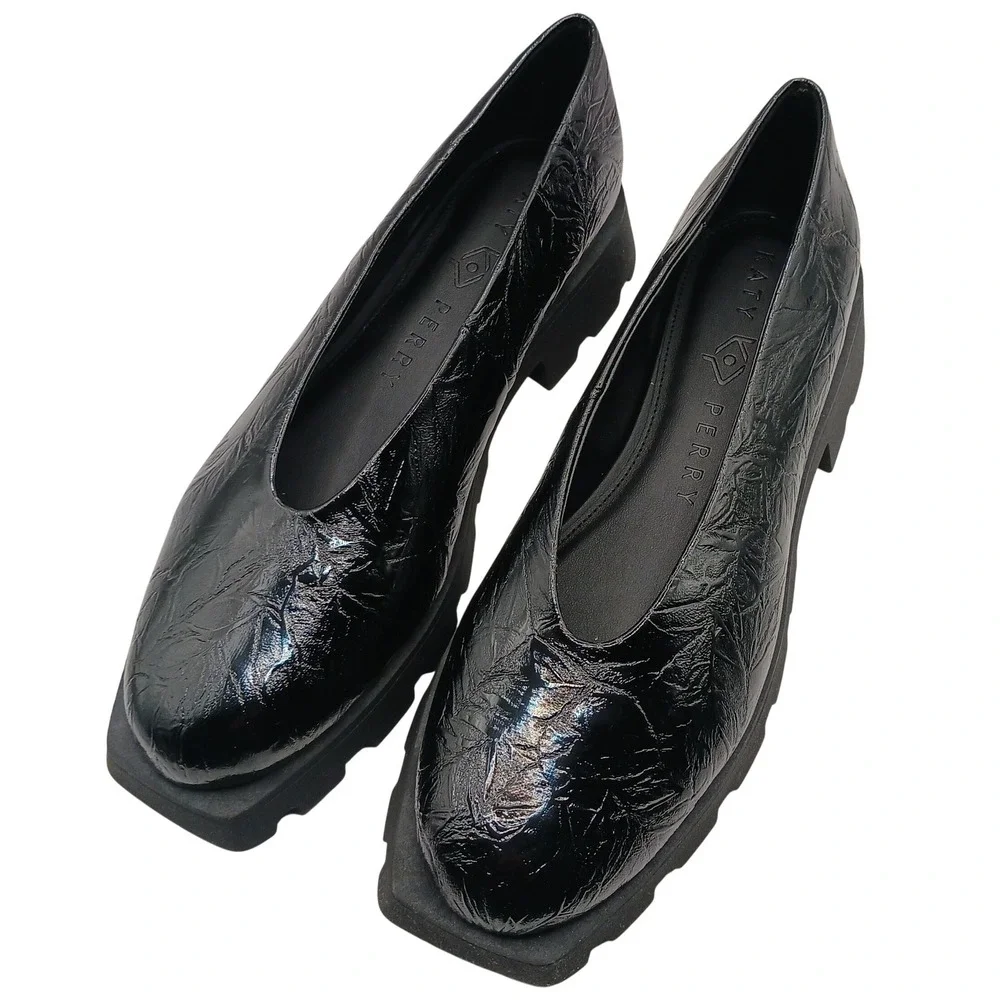 NIB Katy Perry‎ The Daarling Black Crinkled Patent Lug Sole Loafers 9.5 Slip-on
